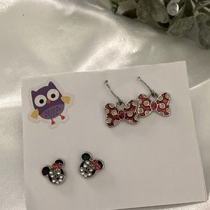 Minnie Mouse earrings